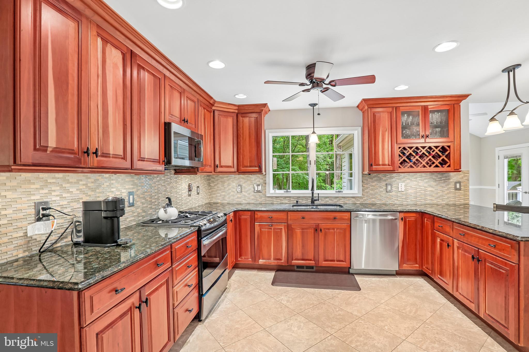 BELLE CHASE - Residential