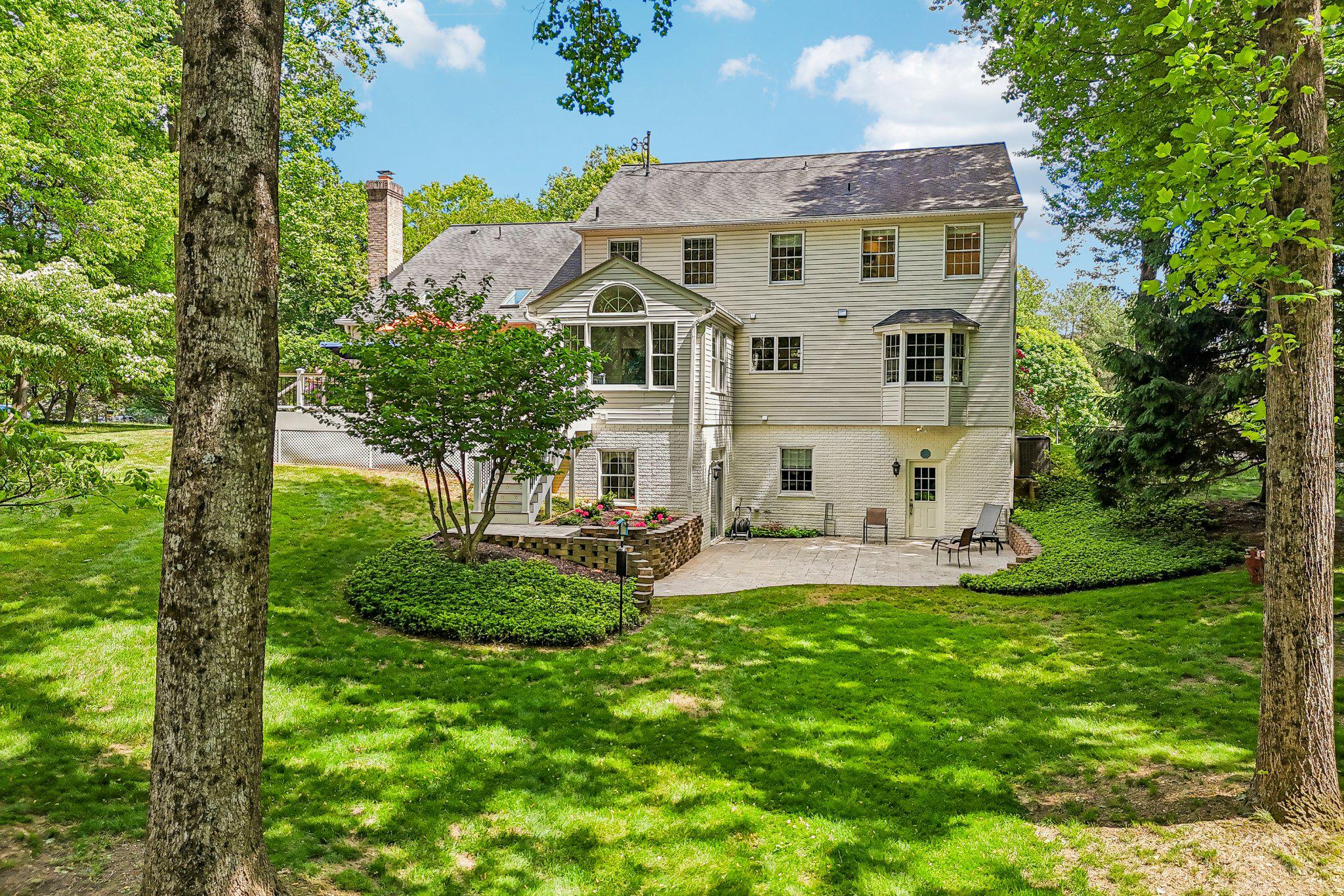 BELLE CHASE - Residential