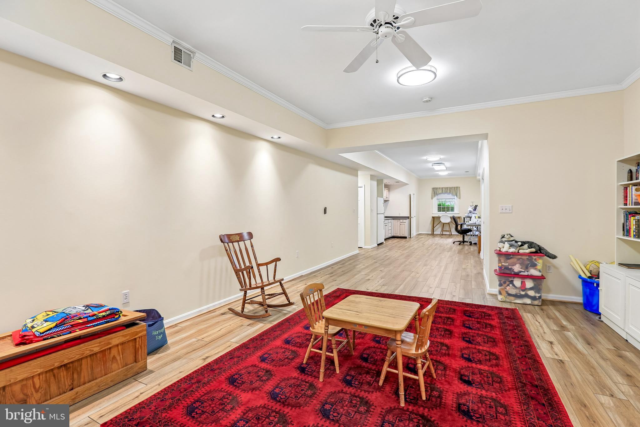 BELLE CHASE - Residential
