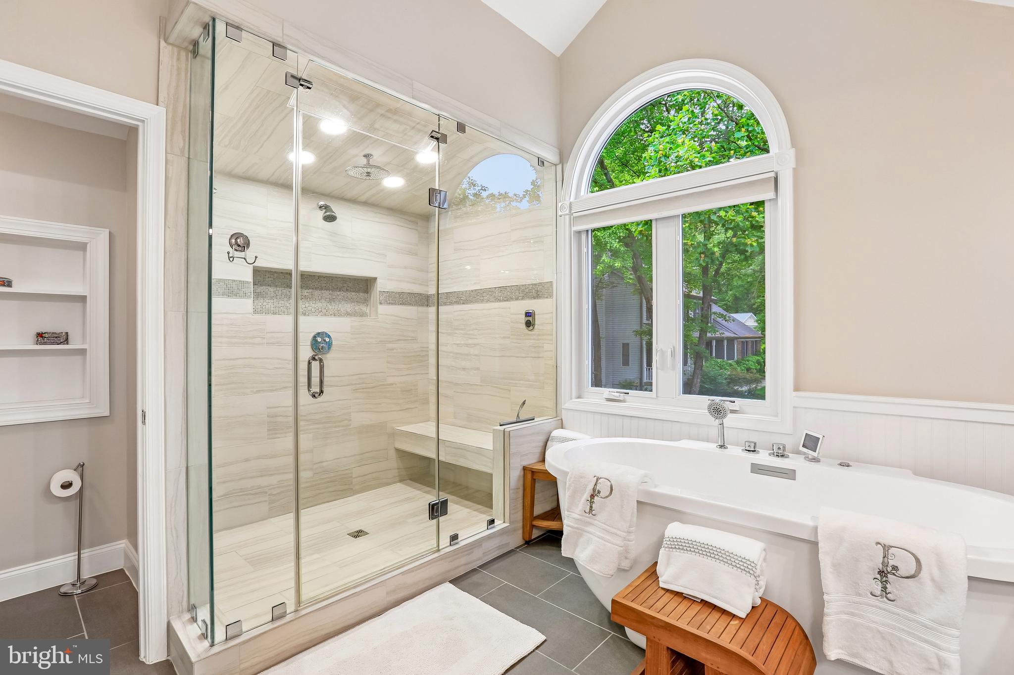 BELLE CHASE - Residential