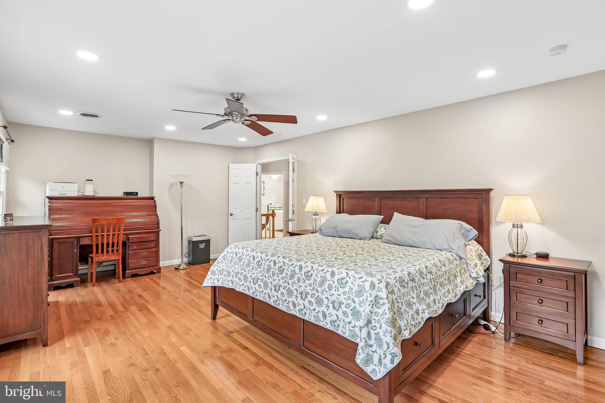 BELLE CHASE - Residential