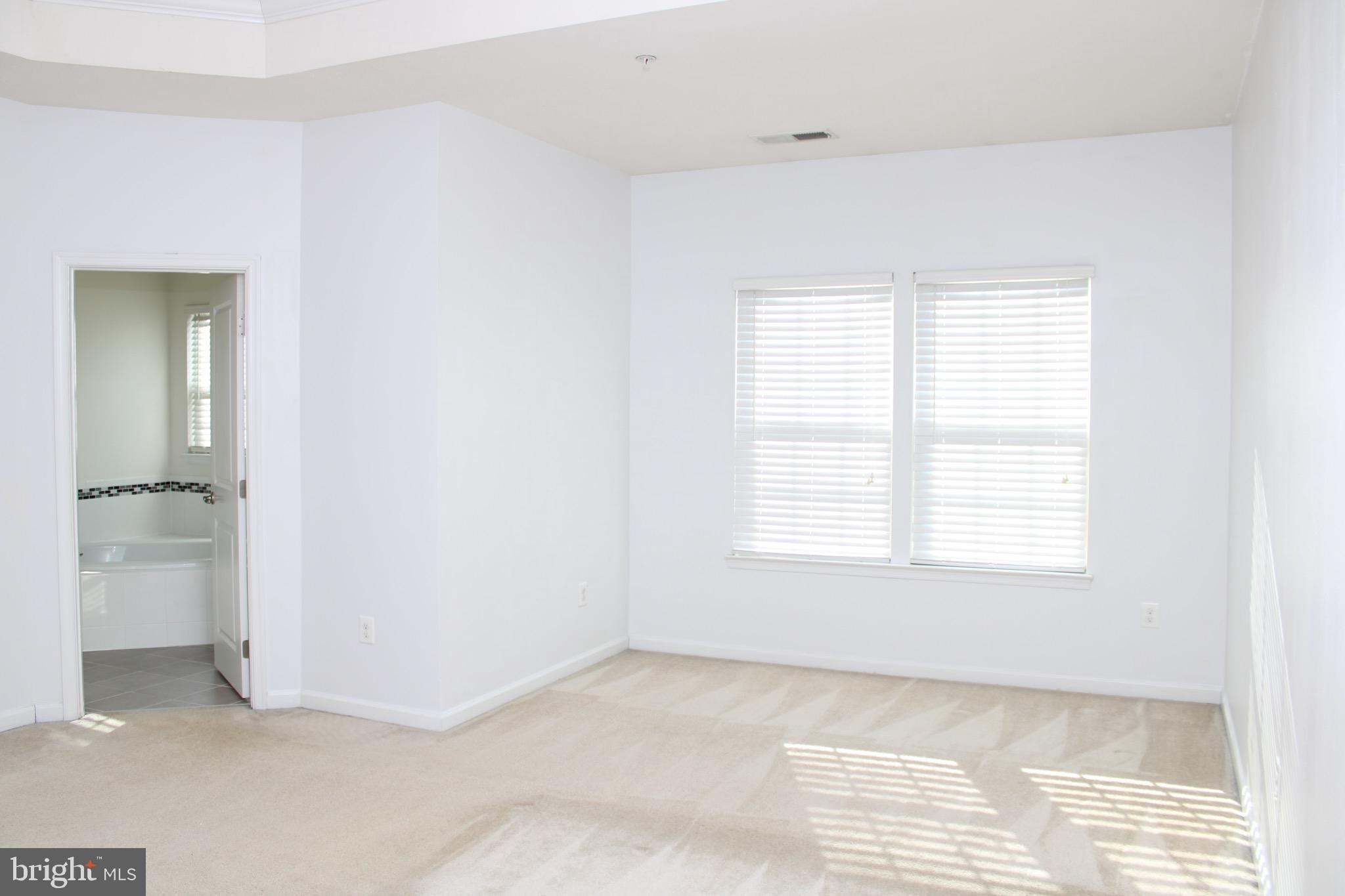 PINEY ORCHARD - Residential