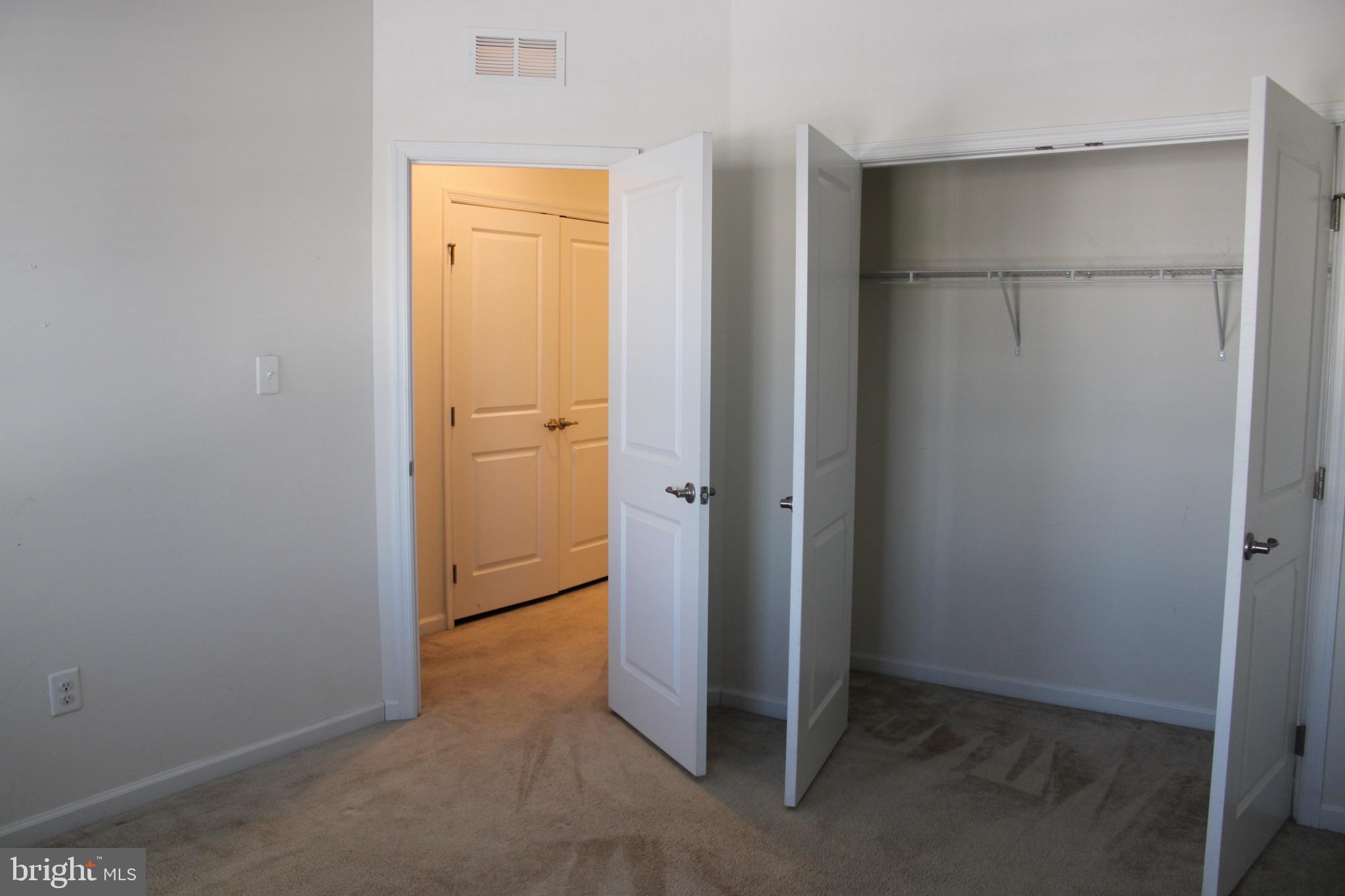 PINEY ORCHARD - Residential