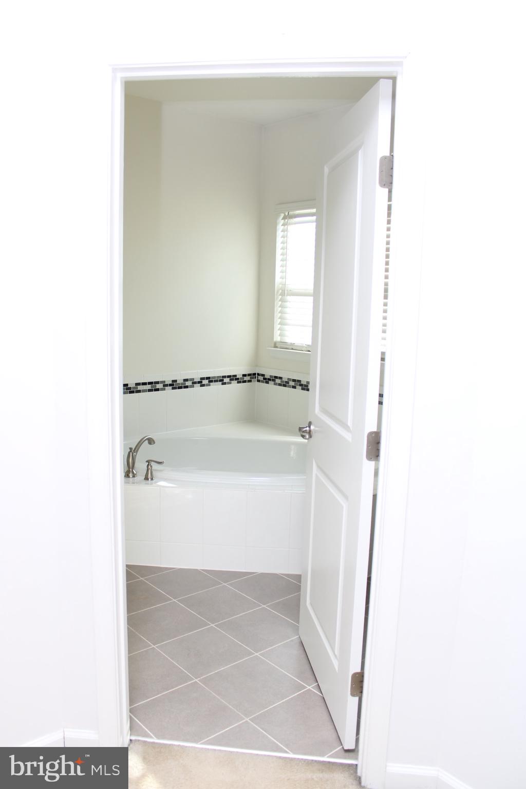 PINEY ORCHARD - Residential