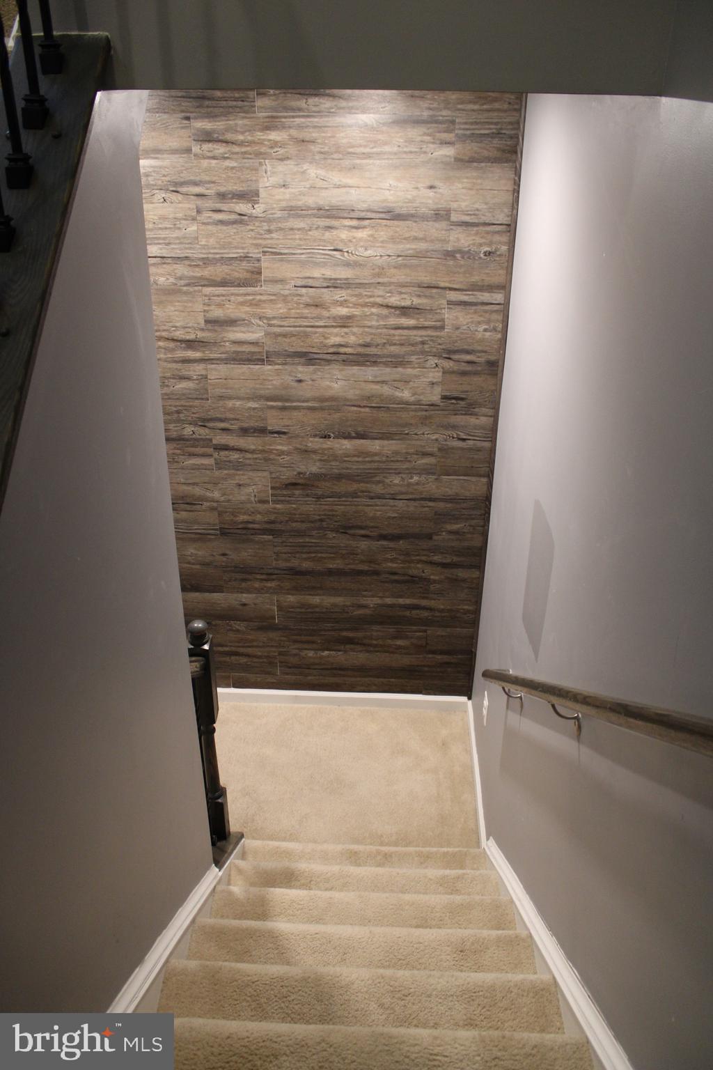 PINEY ORCHARD - Residential