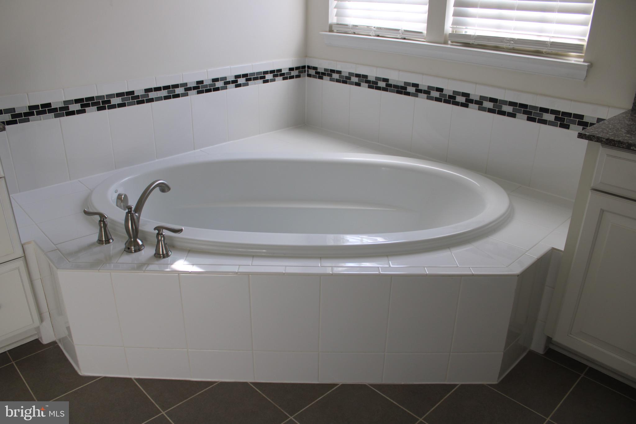 PINEY ORCHARD - Residential