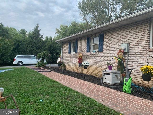 295 SMITH ROAD