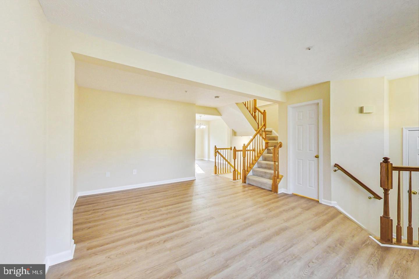 RUSSETT - Residential