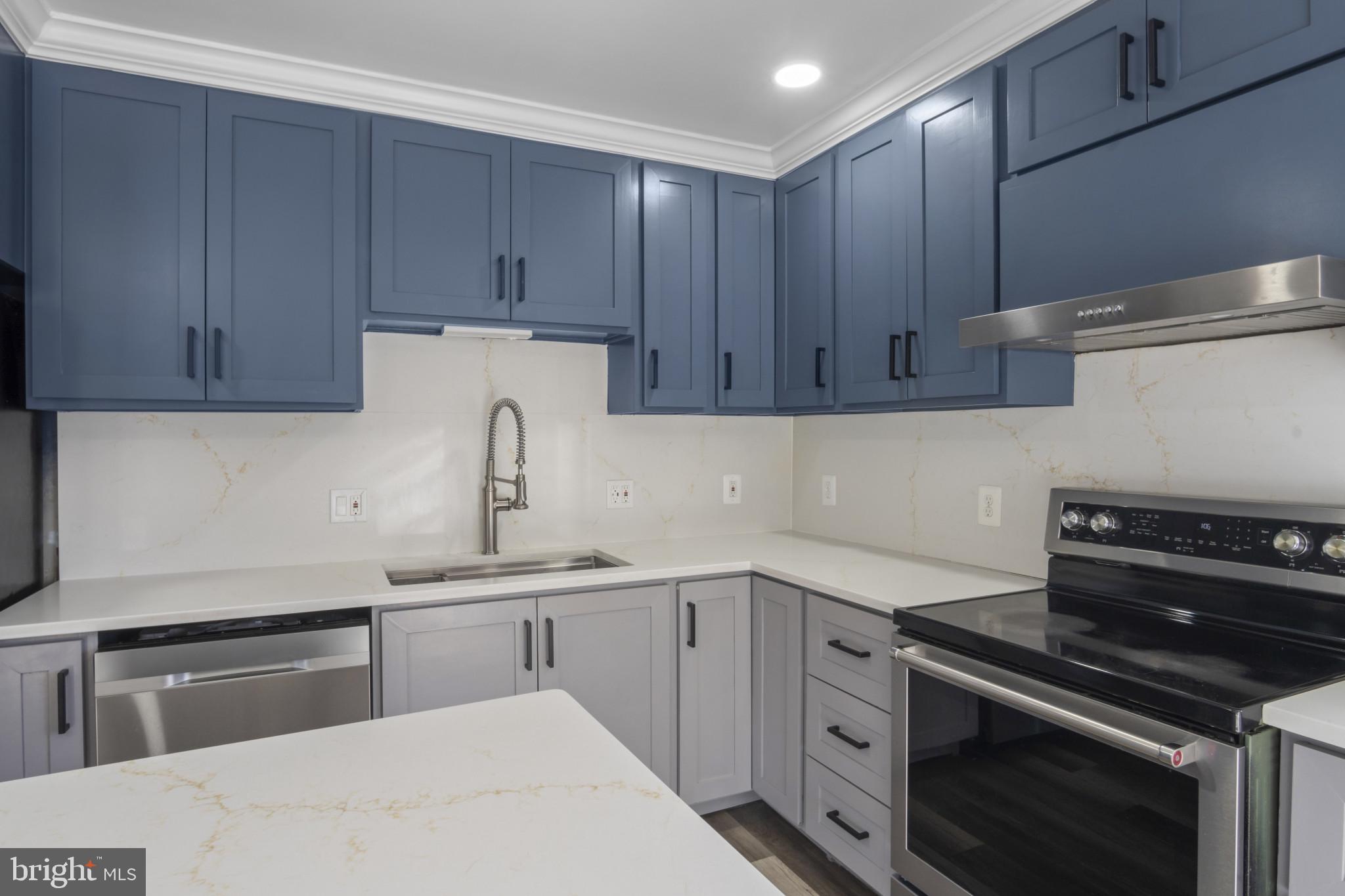 LAKE ARROWHEAD - Residential