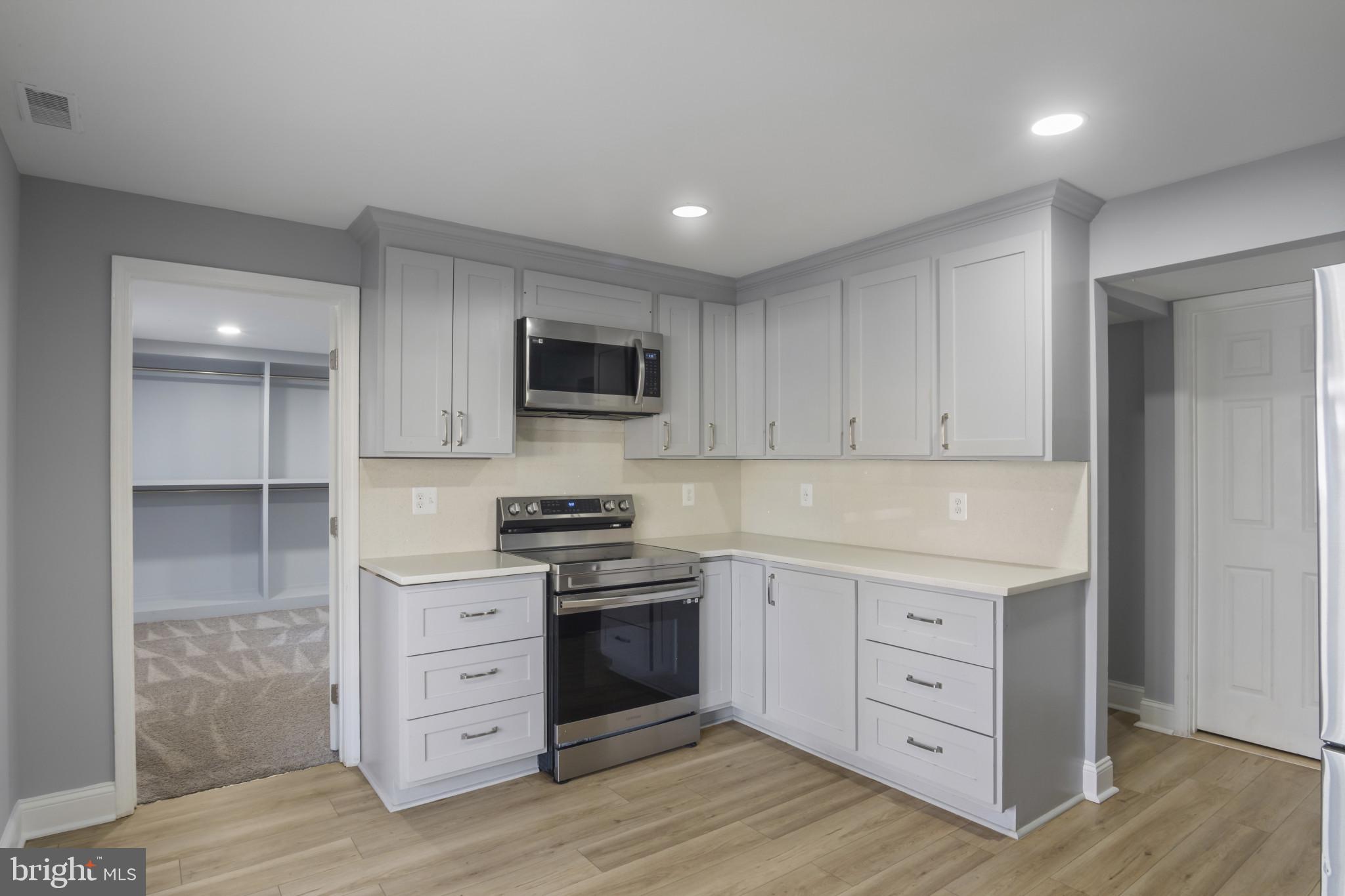 LAKE ARROWHEAD - Residential