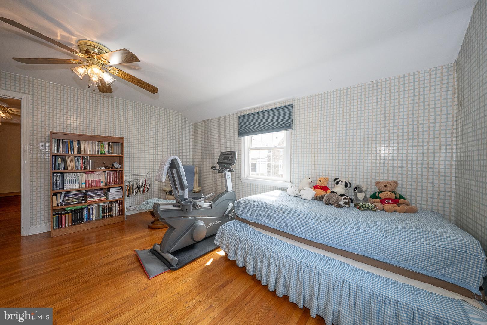 PENN WYNNE - Residential