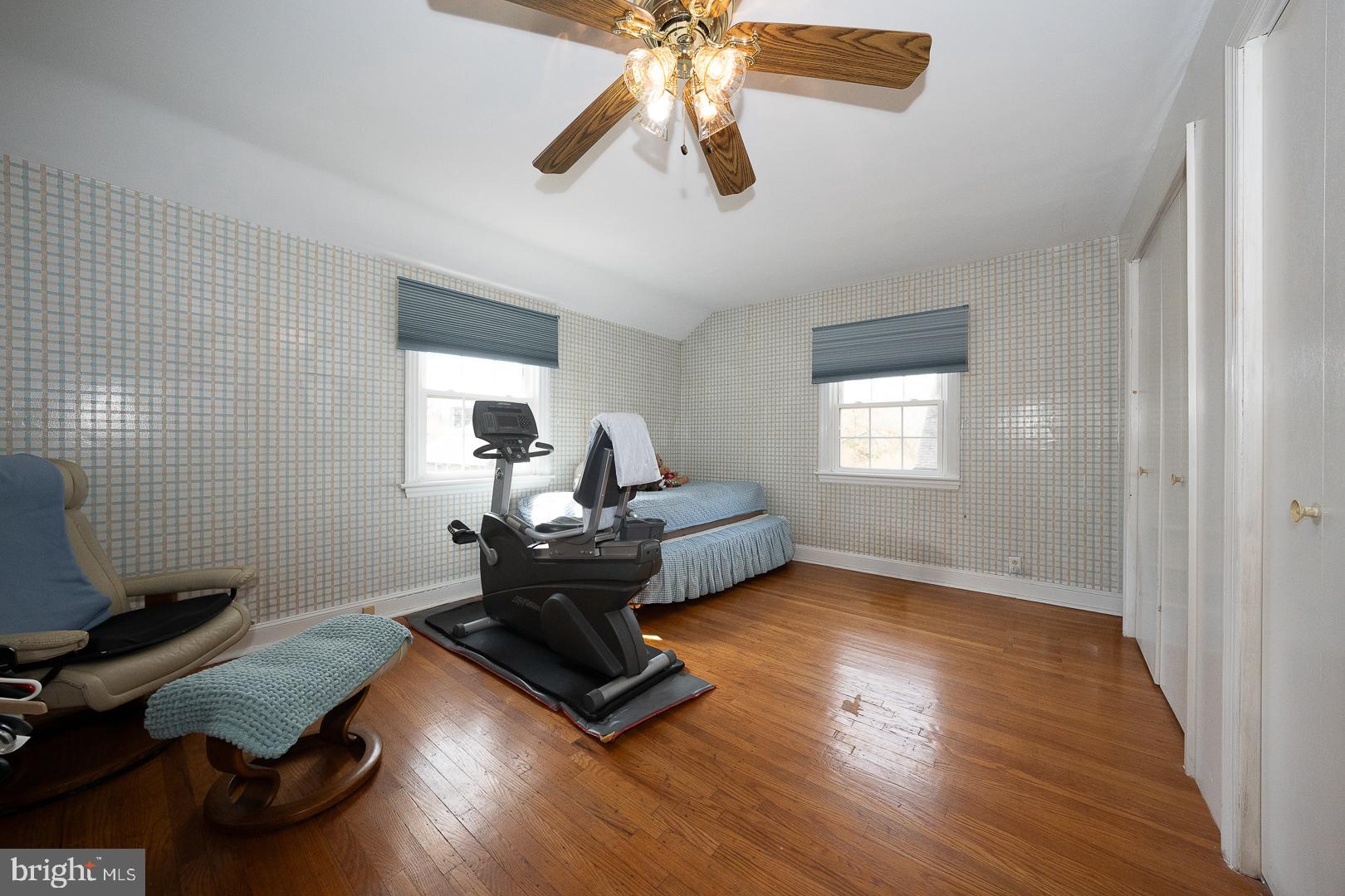 PENN WYNNE - Residential