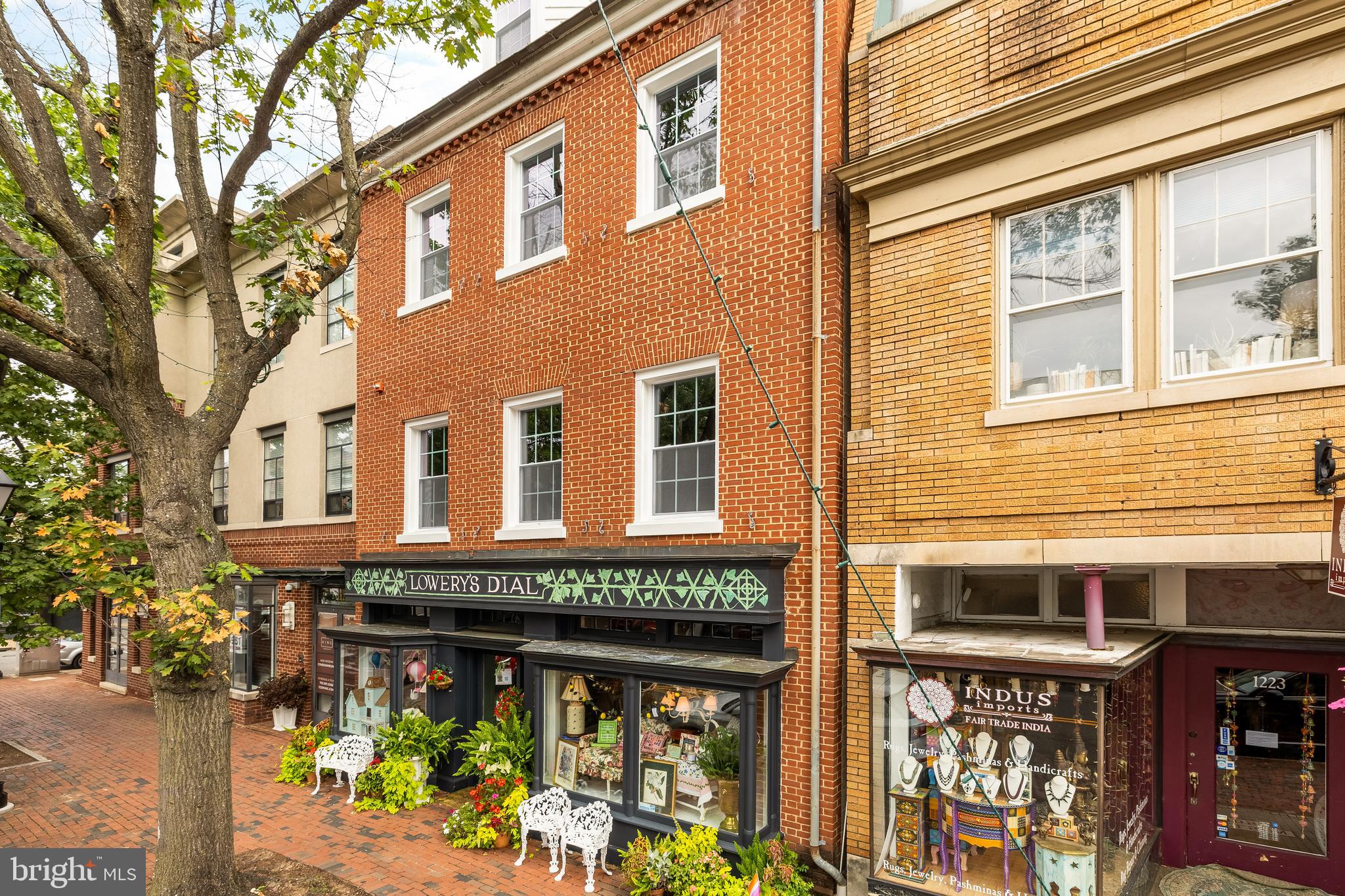 OLD TOWN ALEXANDRIA - Residential