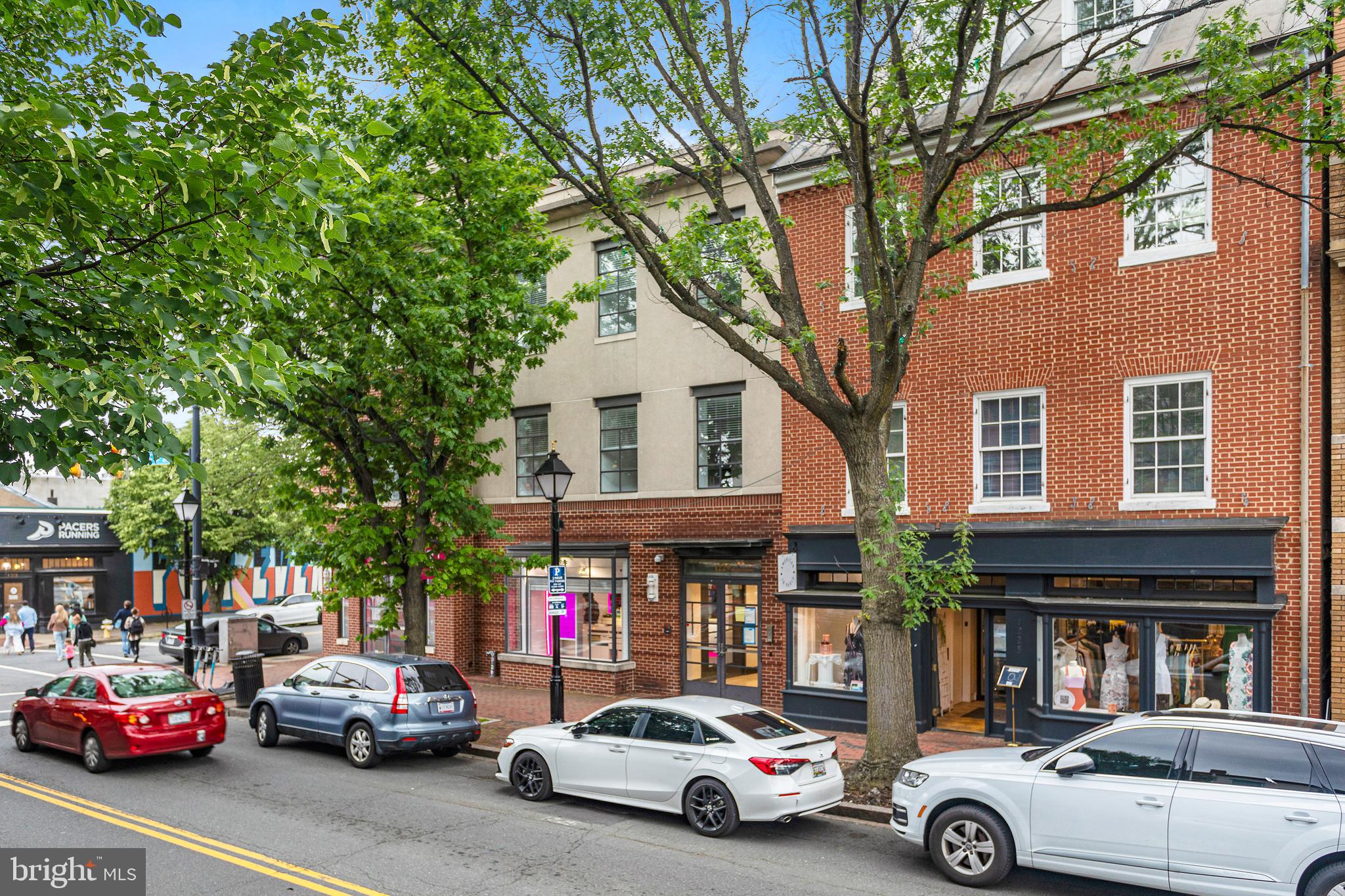 OLD TOWN ALEXANDRIA - Residential