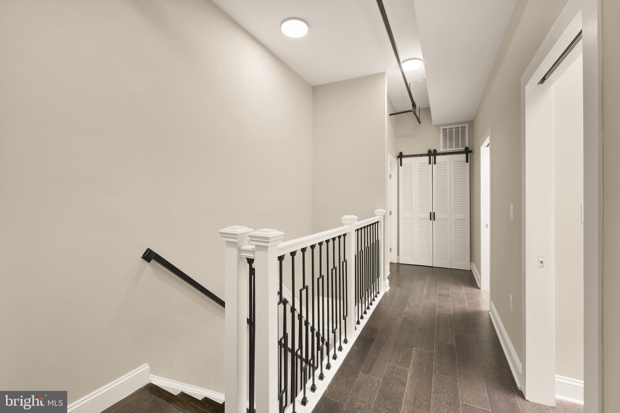 OLD TOWN ALEXANDRIA - Residential