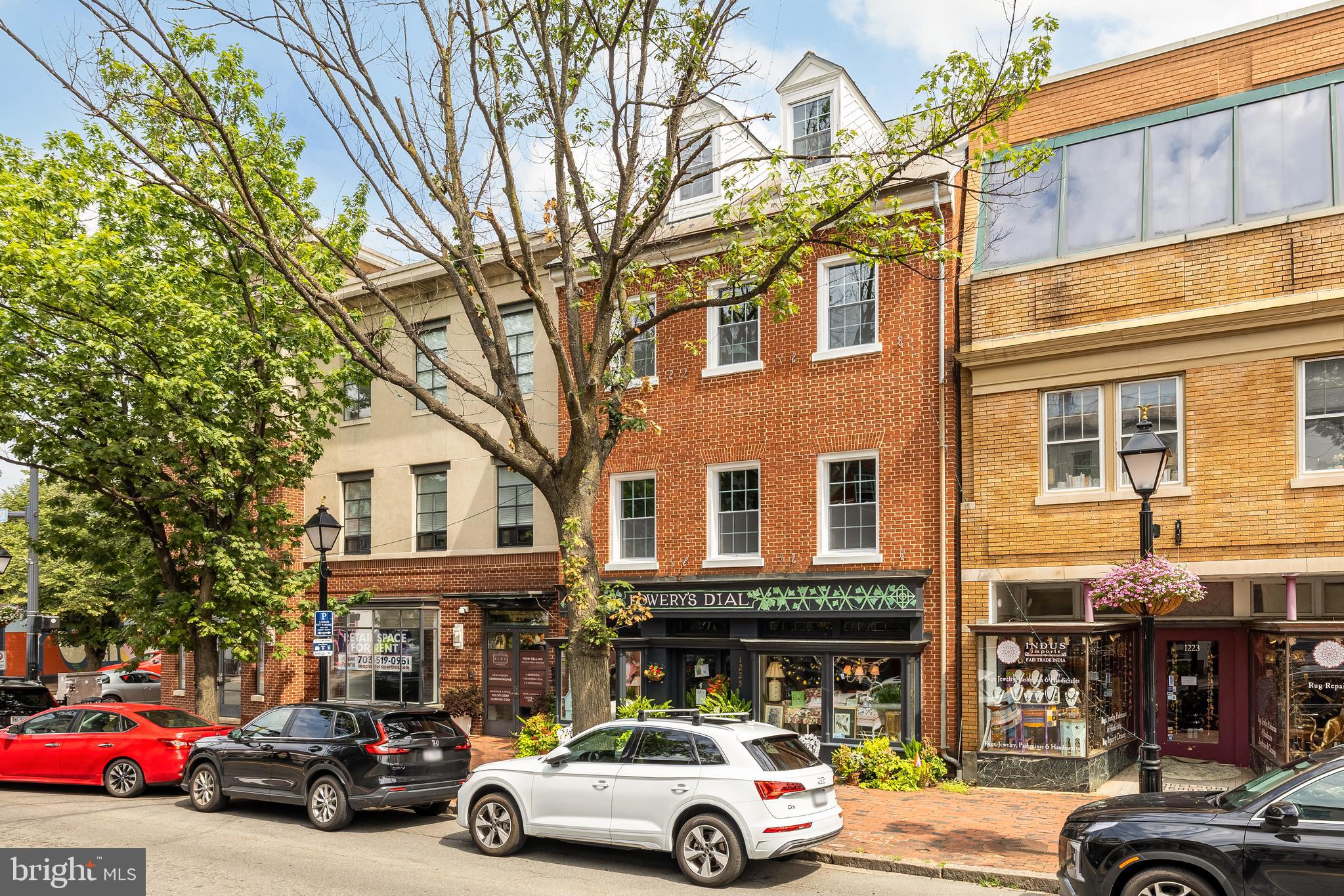 OLD TOWN ALEXANDRIA - Residential