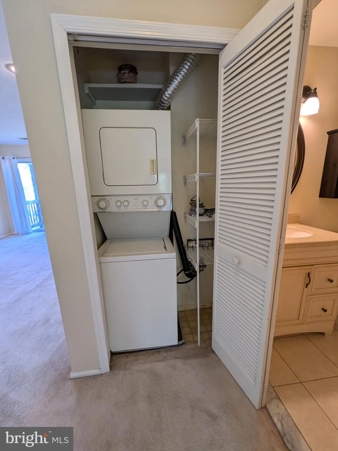 Monmouth Junction, New Jersey 08852, United States, 2 Bedrooms Bedrooms, ,2 BathroomsBathrooms,Residential,Active,205464