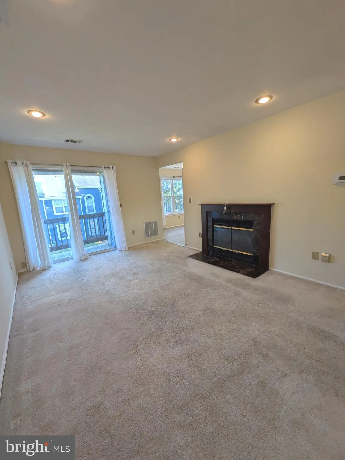 Monmouth Junction, New Jersey 08852, United States, 2 Bedrooms Bedrooms, ,2 BathroomsBathrooms,Residential,Active,205464