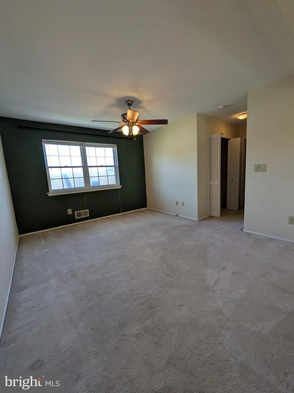 Monmouth Junction, New Jersey 08852, United States, 2 Bedrooms Bedrooms, ,2 BathroomsBathrooms,Residential,Active,205464