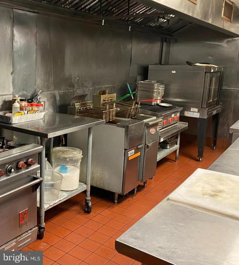 798 NEW HOLLAND AVENUE F