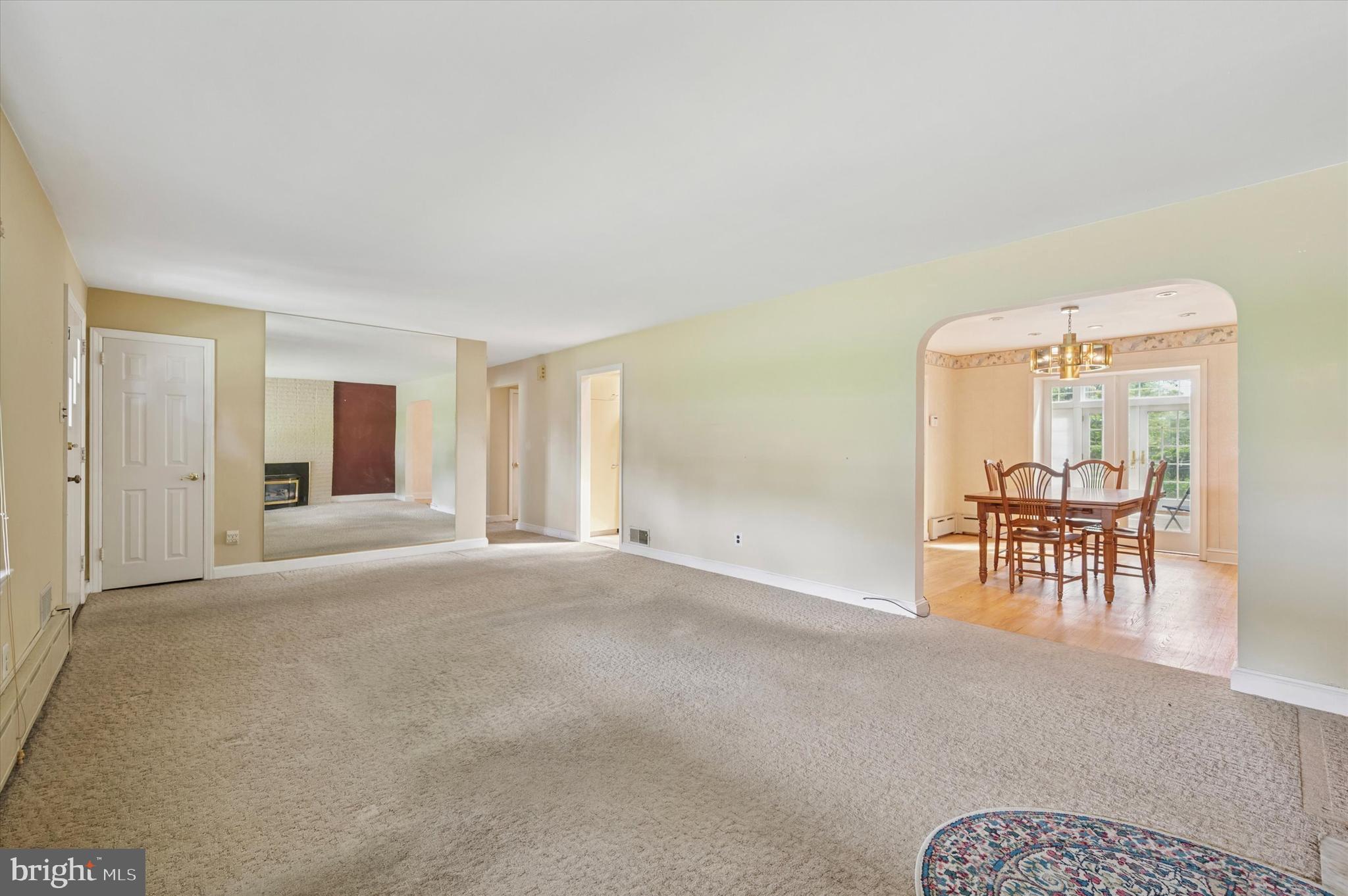 1007 JAMESTOWN ROAD
