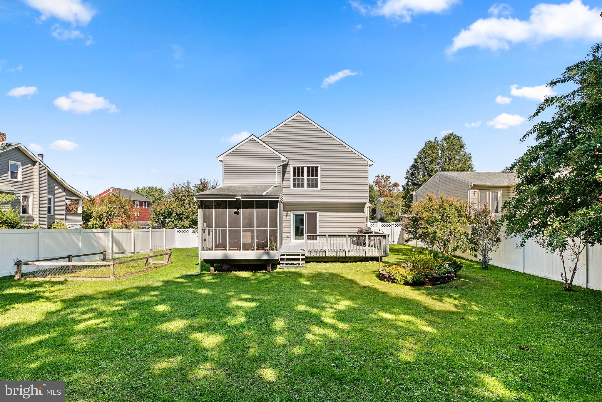 WHITTEMORE PARK - Residential