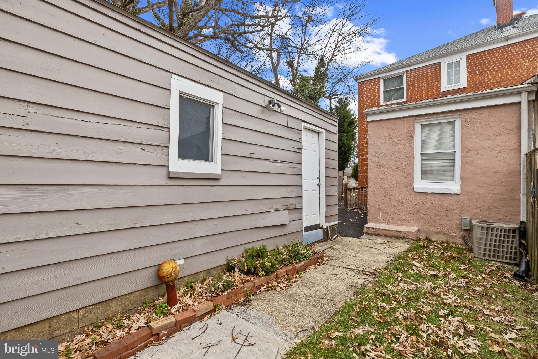 RIDGELEIGH - Residential