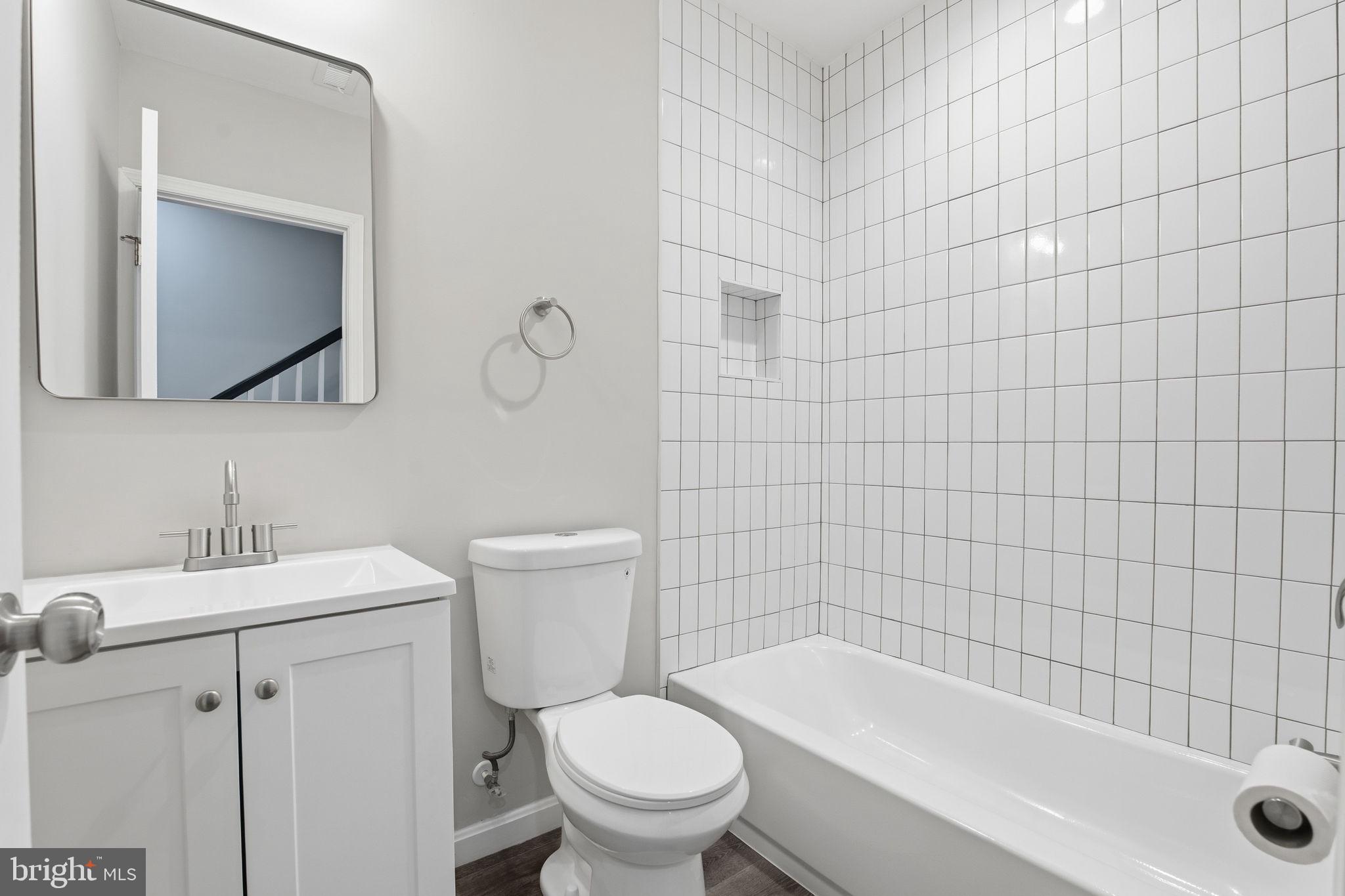 SANDTOWN-WINCHESTER - Residential
