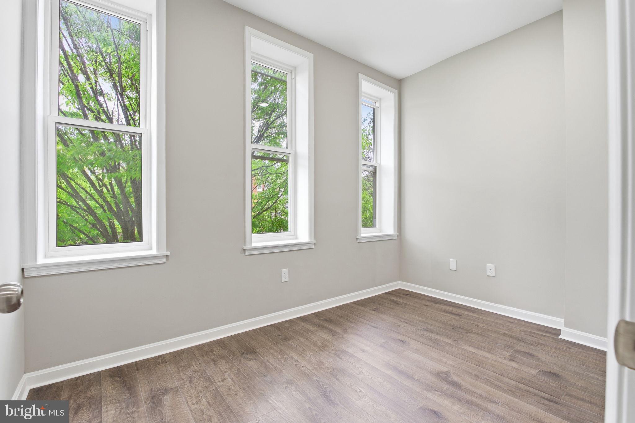 SANDTOWN-WINCHESTER - Residential
