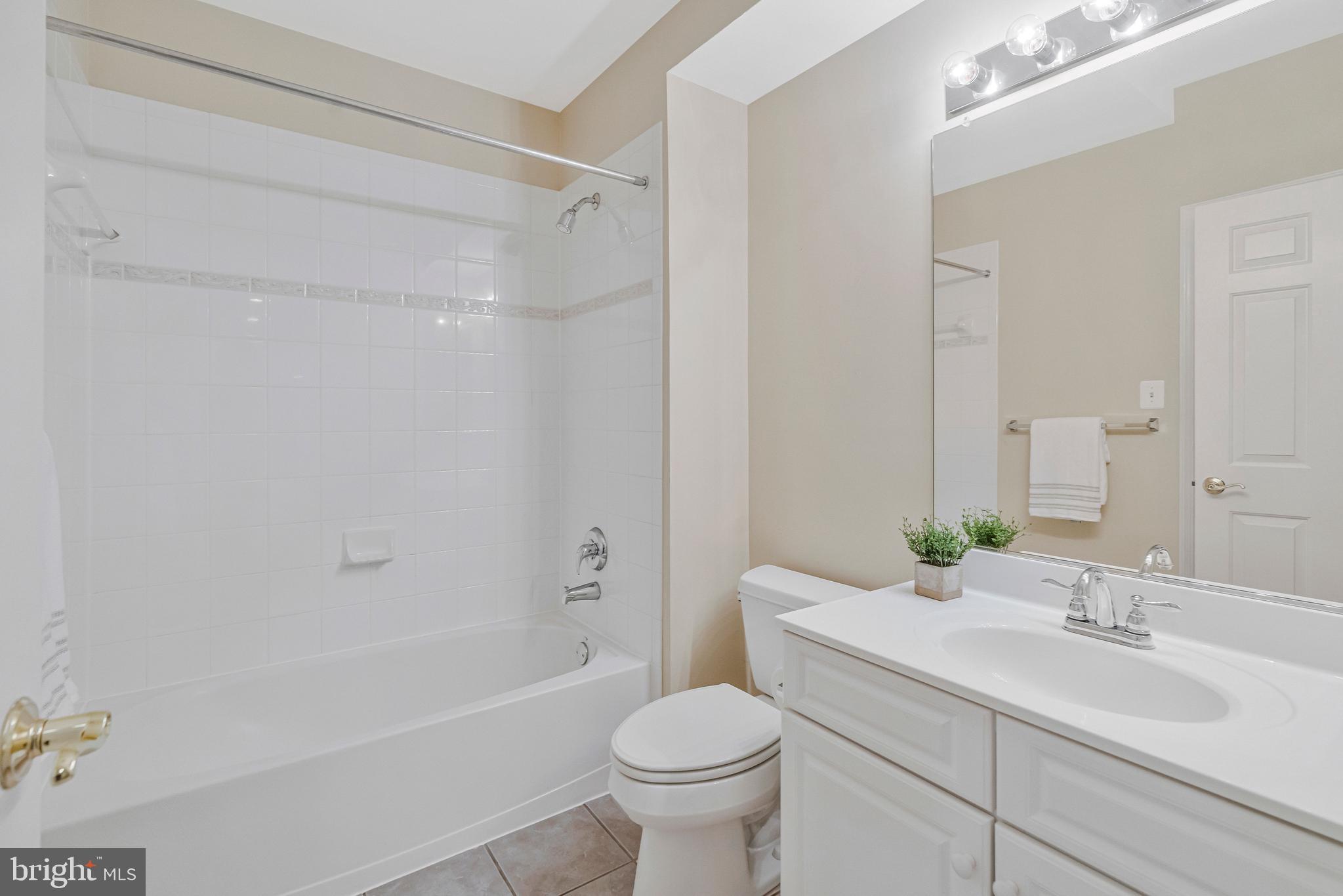 RIDINGS AT VIRGINIA RUN - Residential