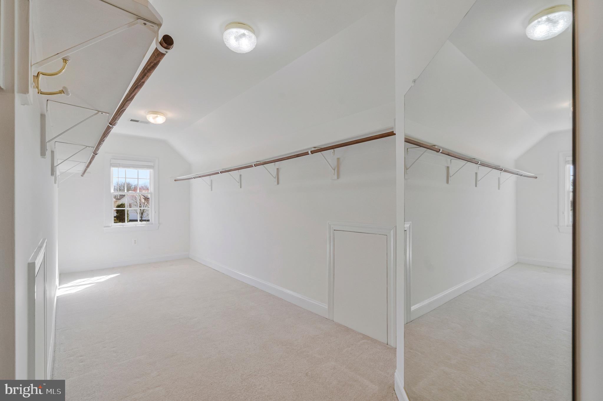 RIDINGS AT VIRGINIA RUN - Residential