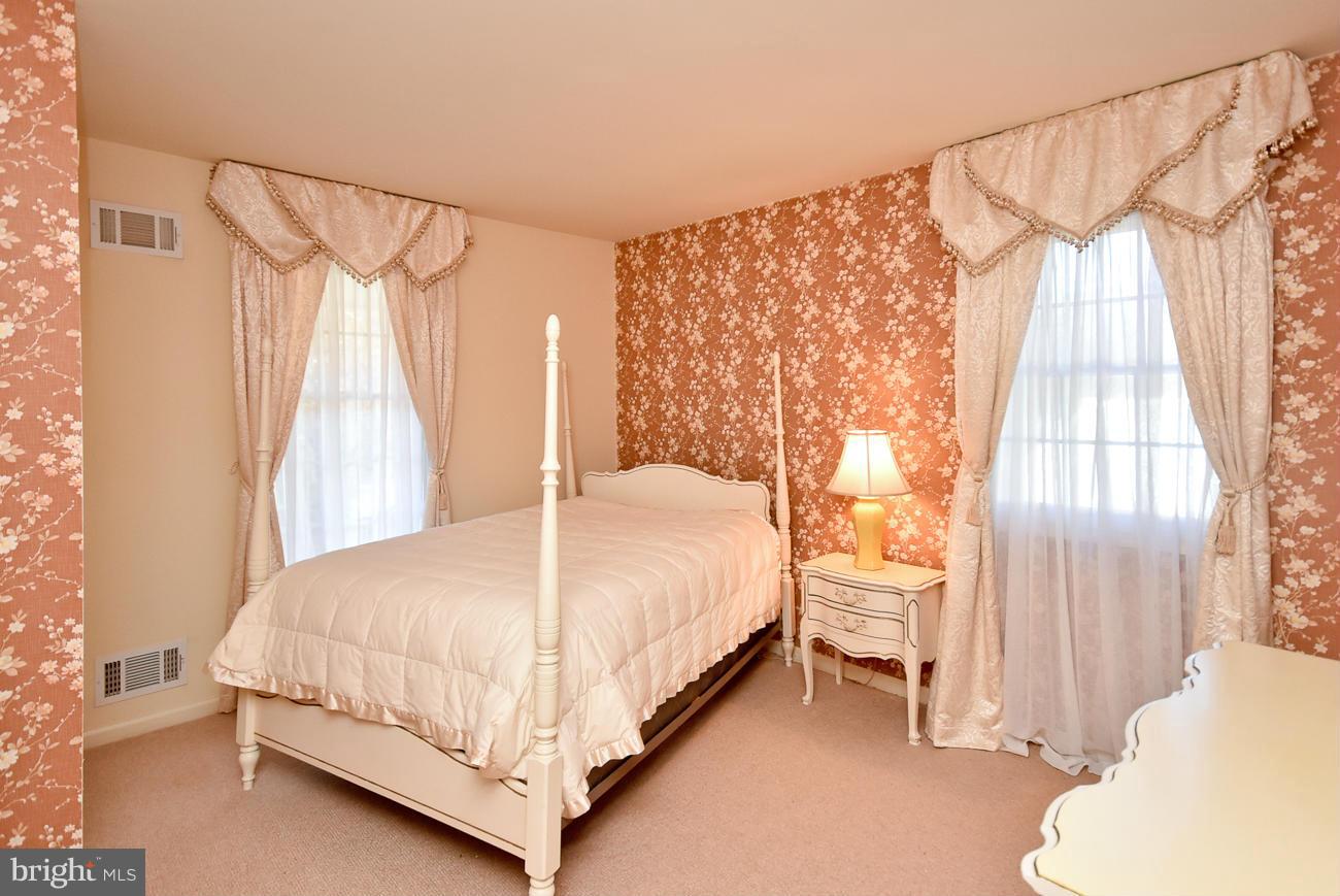 WINCHESTER ESTATES - Residential