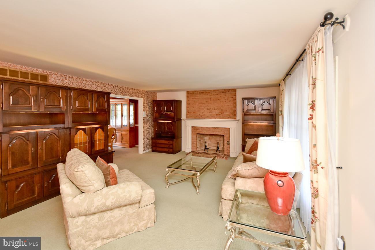 WINCHESTER ESTATES - Residential