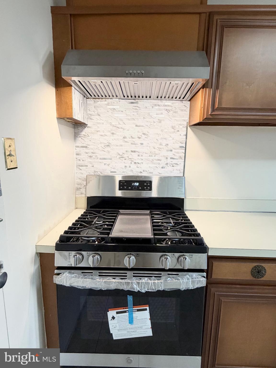 TOWERS IN WESTCHESTER PARK - Residential