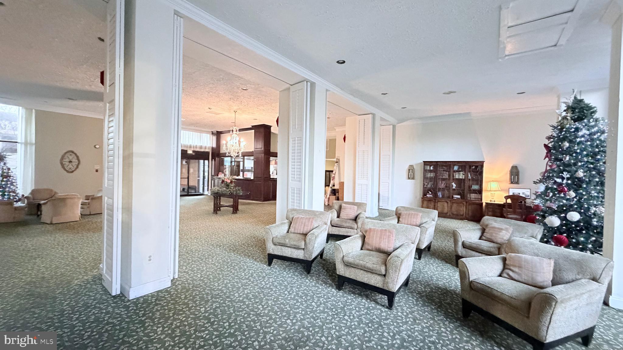 TOWERS IN WESTCHESTER PARK - Residential