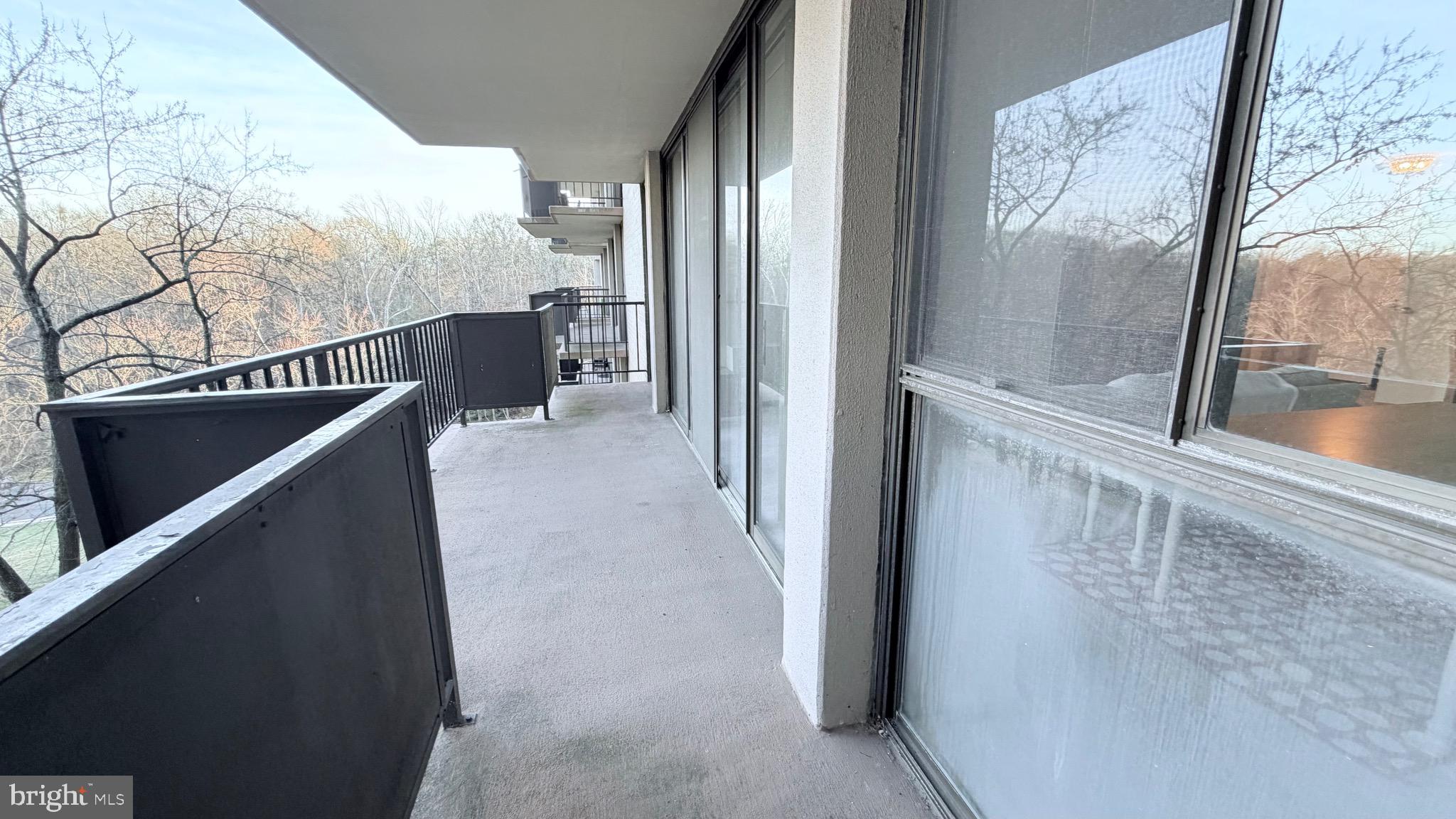 TOWERS IN WESTCHESTER PARK - Residential