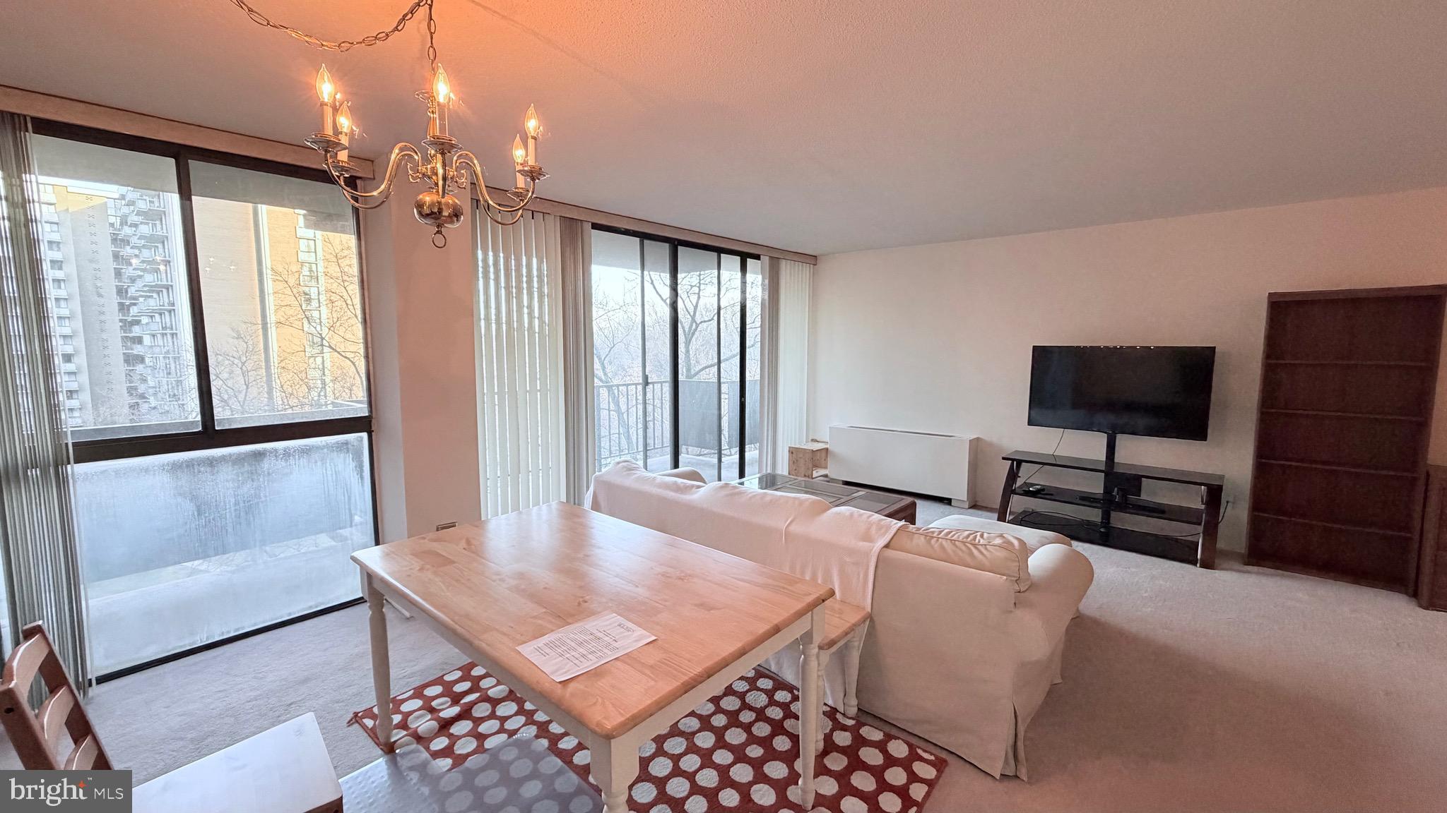 TOWERS IN WESTCHESTER PARK - Residential