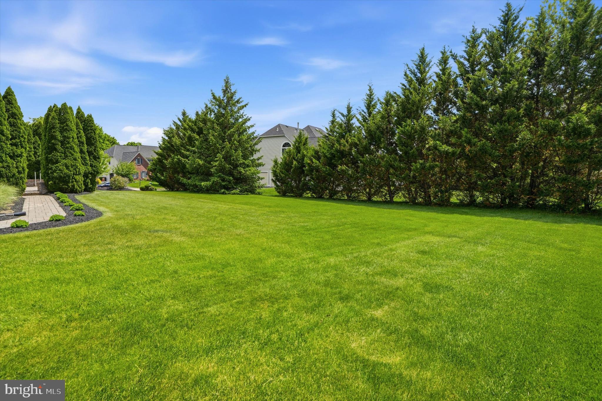 HORSHAM CHASE - Residential