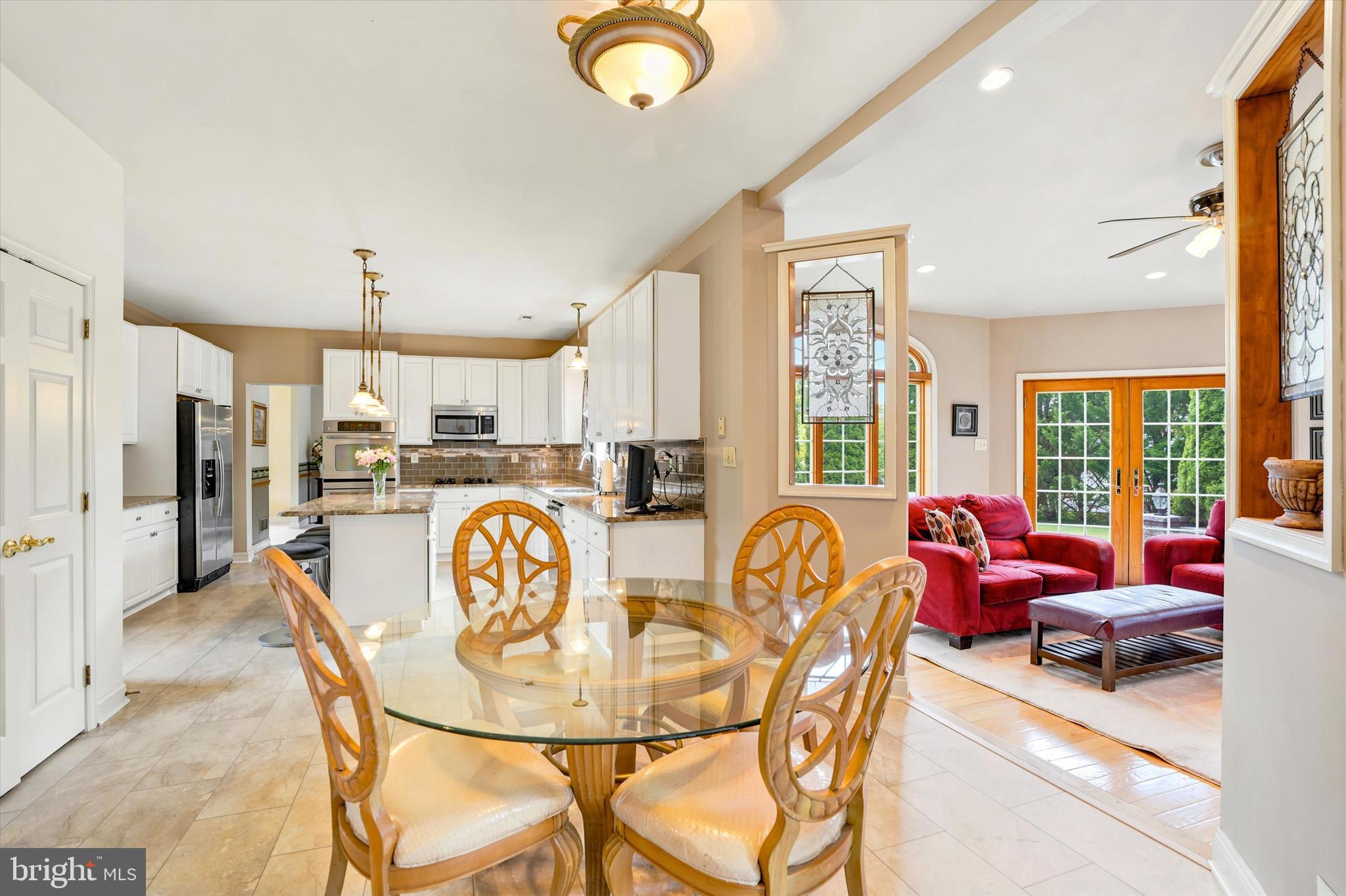 HORSHAM CHASE - Residential