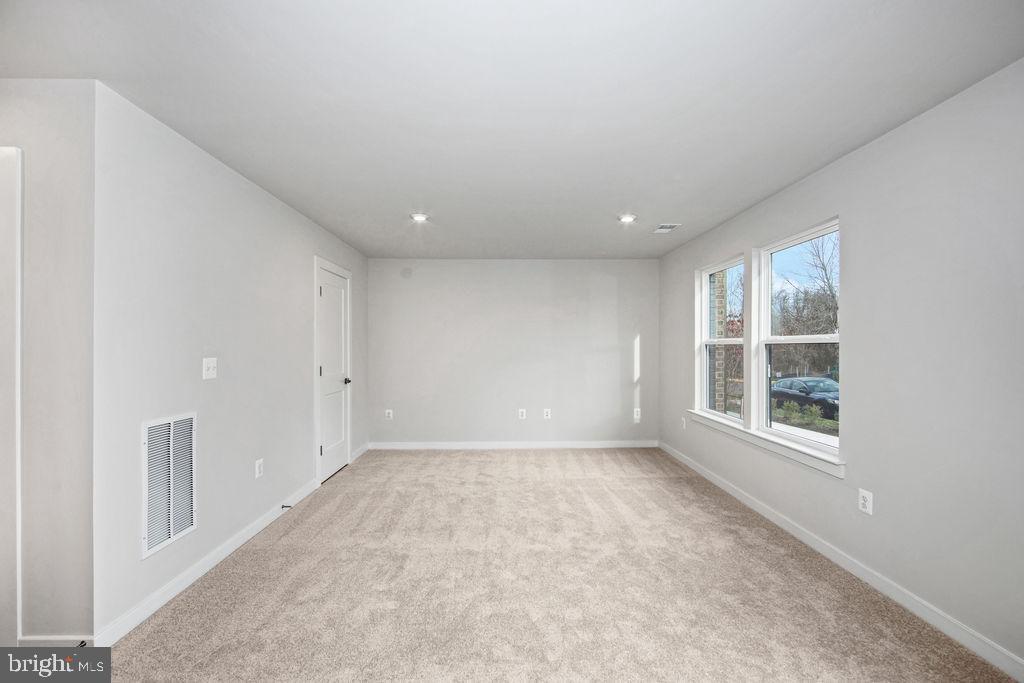 WESTFIELD - Residential Lease