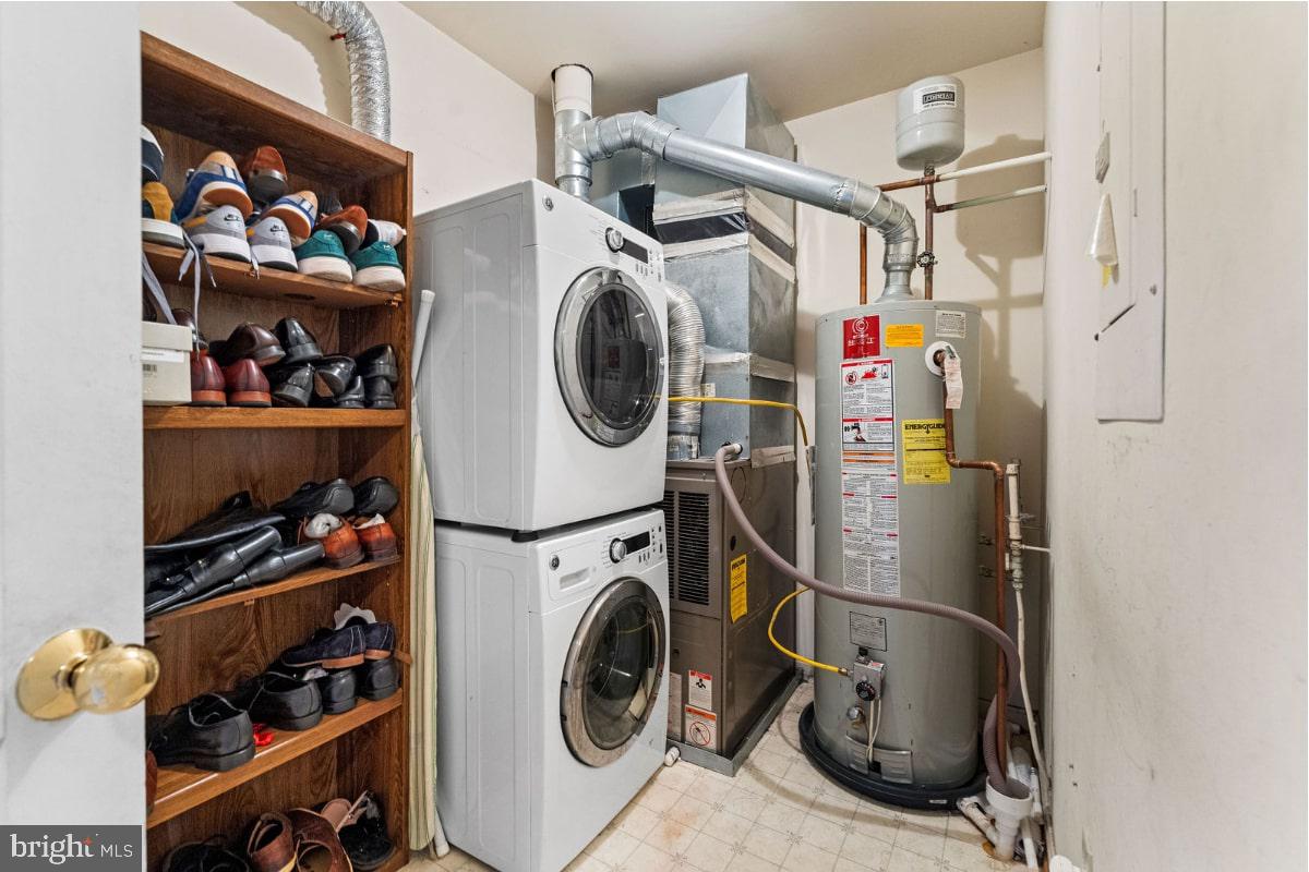 SEVEN OAKS - Residential