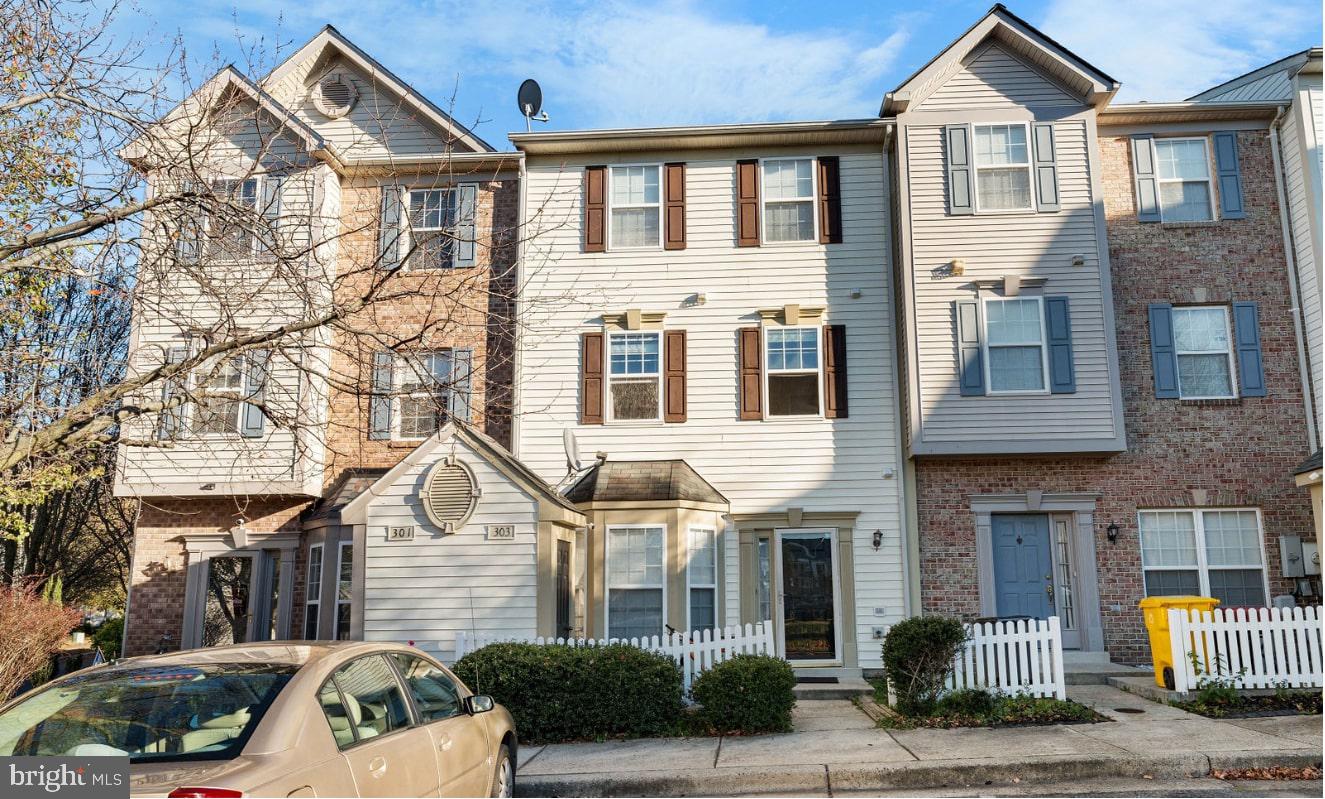Welcome to your dream home! This charming Town-Home residence in the heart of Anne Arundel County features 3 bedrooms, 2.5 baths, spacious living and modern comforts. Located in a friendly neighborhood with easy access to local amenities, schools, and parks, this home is perfect for families or anyone looking to enjoy a vibrant community. Don’t miss your chance to make this gem your own! Also, buyers can leverage the opportunity of the current low interest rate to buy this property before rate starts going up.