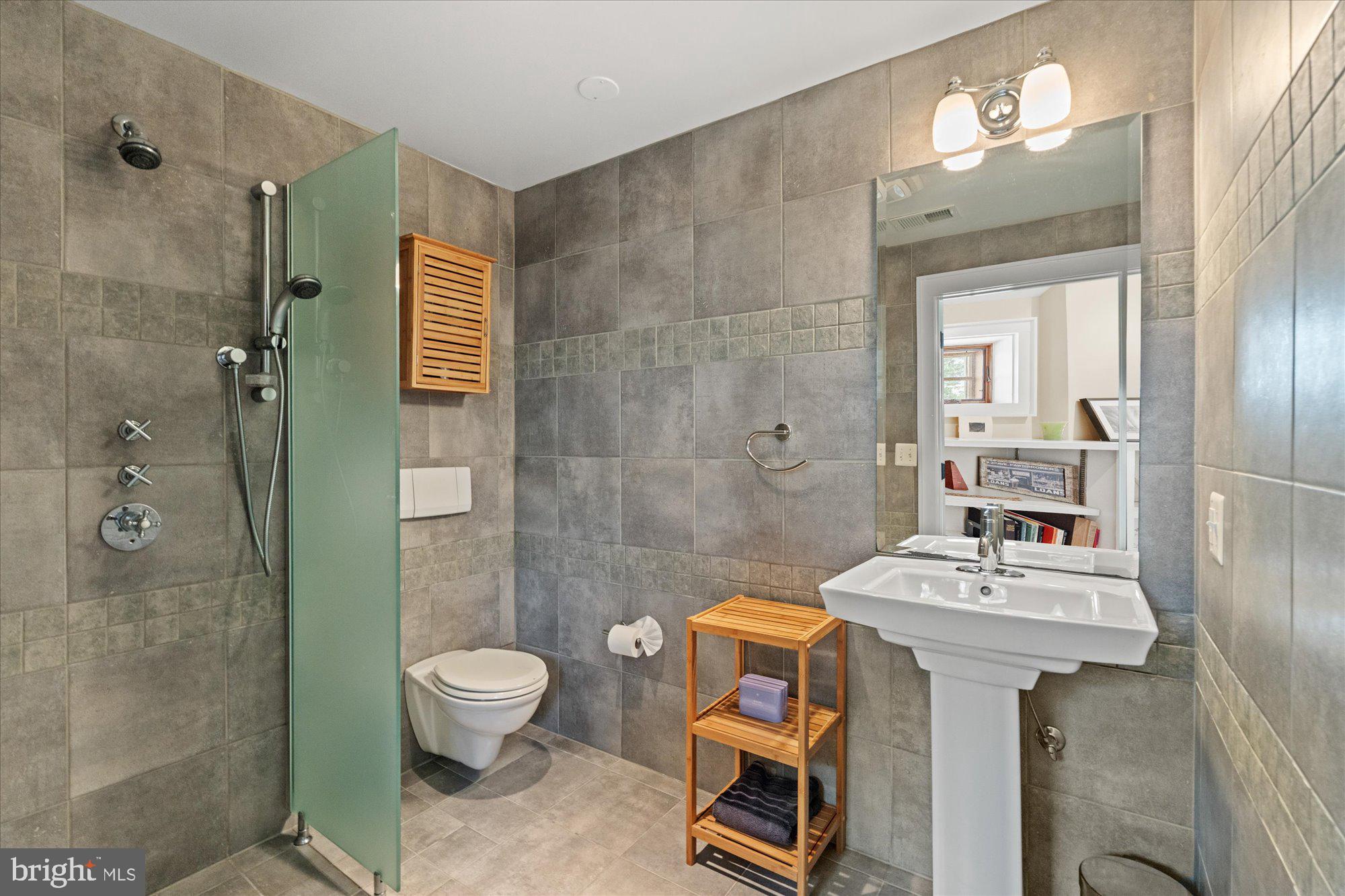 ROSEMONT - Residential