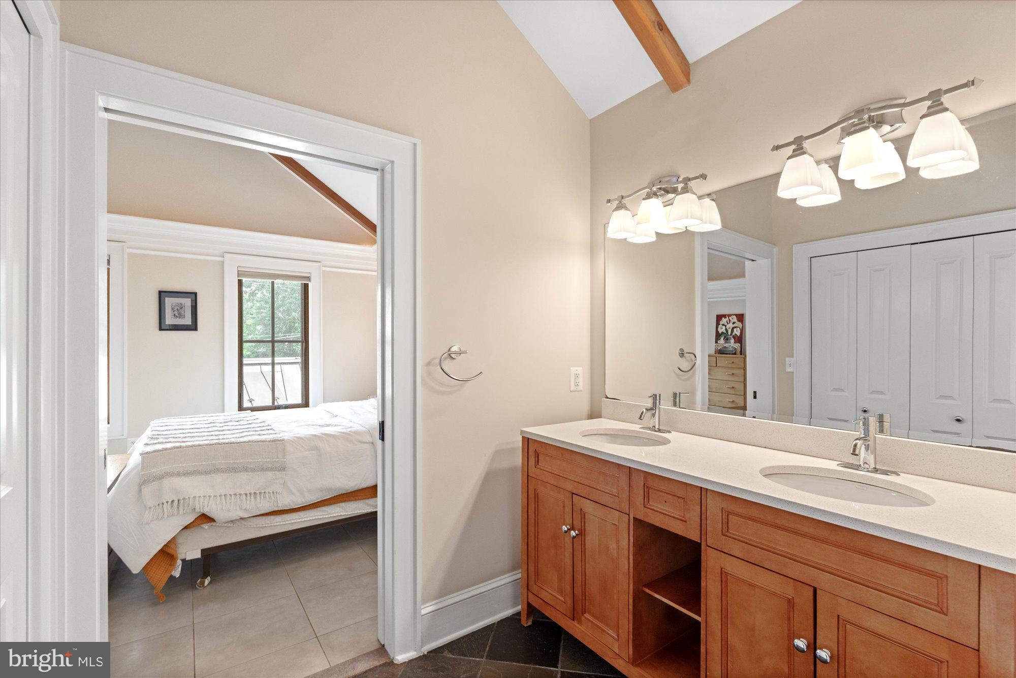 ROSEMONT - Residential