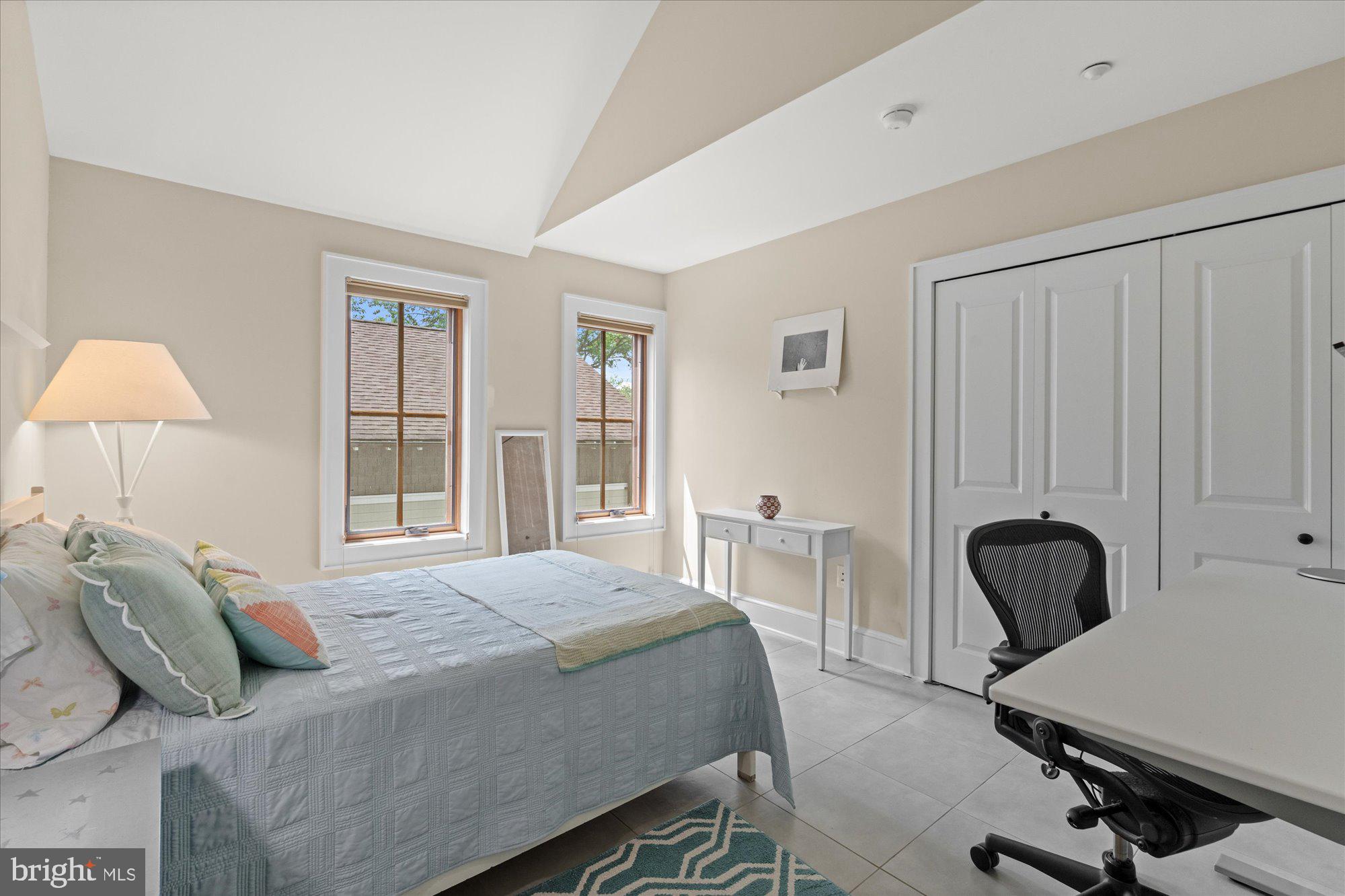 ROSEMONT - Residential