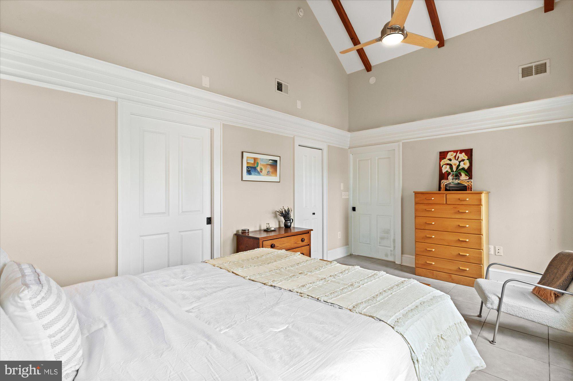 ROSEMONT - Residential