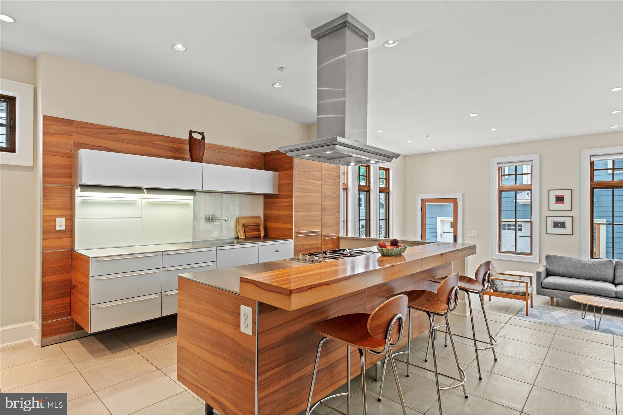 ROSEMONT - Residential