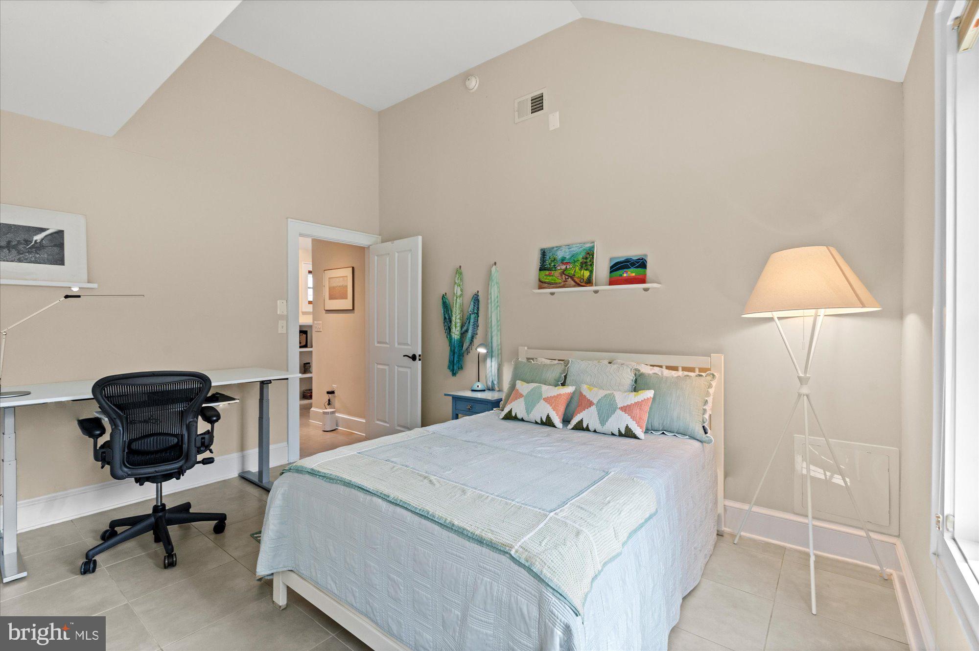 ROSEMONT - Residential