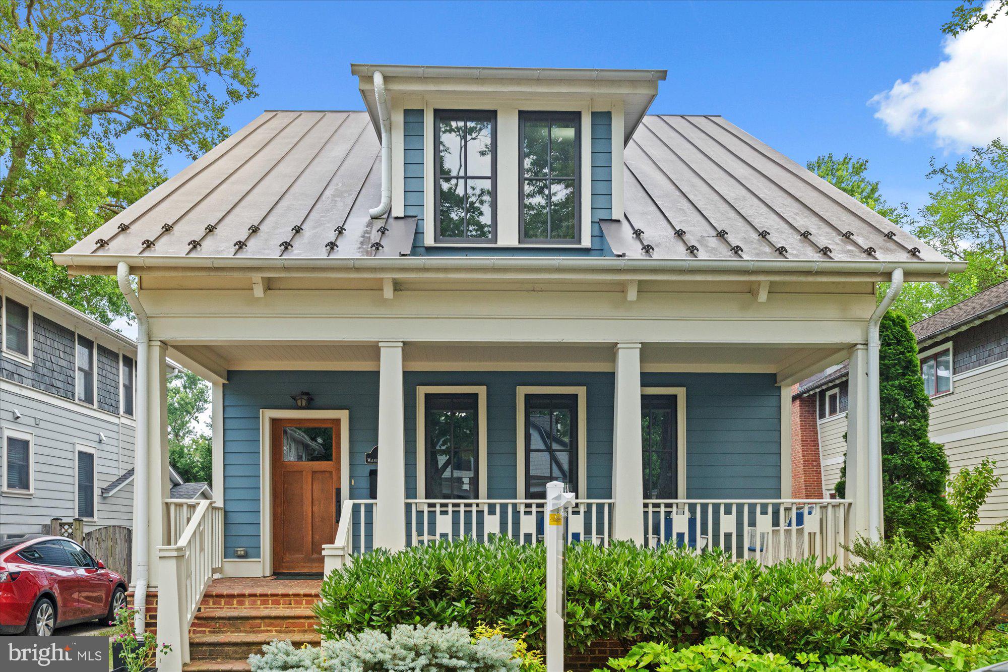 9 E WALNUT STREET