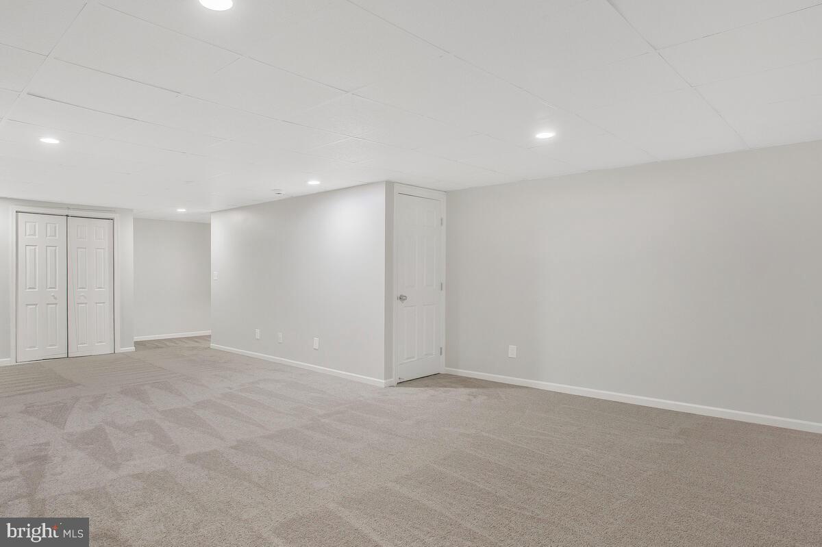 GRAY INN COURT - Residential